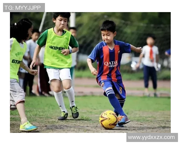 六年级足球小球星崭露头角勇敢追梦成就未来