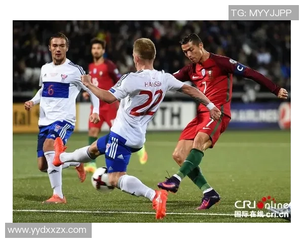 锋线足球星全面解析从技术特点到赛场影响力的深度解读